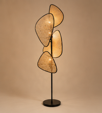 Lampadaire en cannage naturel et métal noir | FOYE