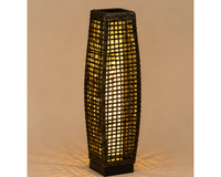 Lampadaire colonne en rotin tressé noir pour jardin | ORIO