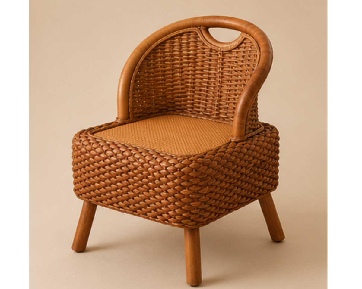 Fauteuil bas en rotin tressé naturel design épuré | LODI
