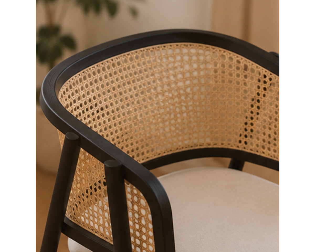Chaise en cannage naturel et bois noir | KOMO
