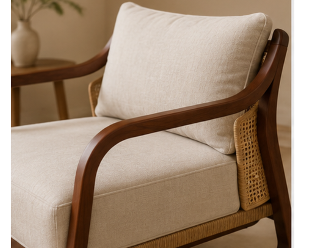 Fauteuil lounge en rotin et coussins écrus | LUGO