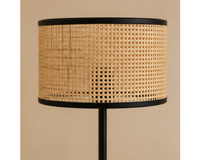 Lampe à poser en cannage naturel et métal noir | MODEA