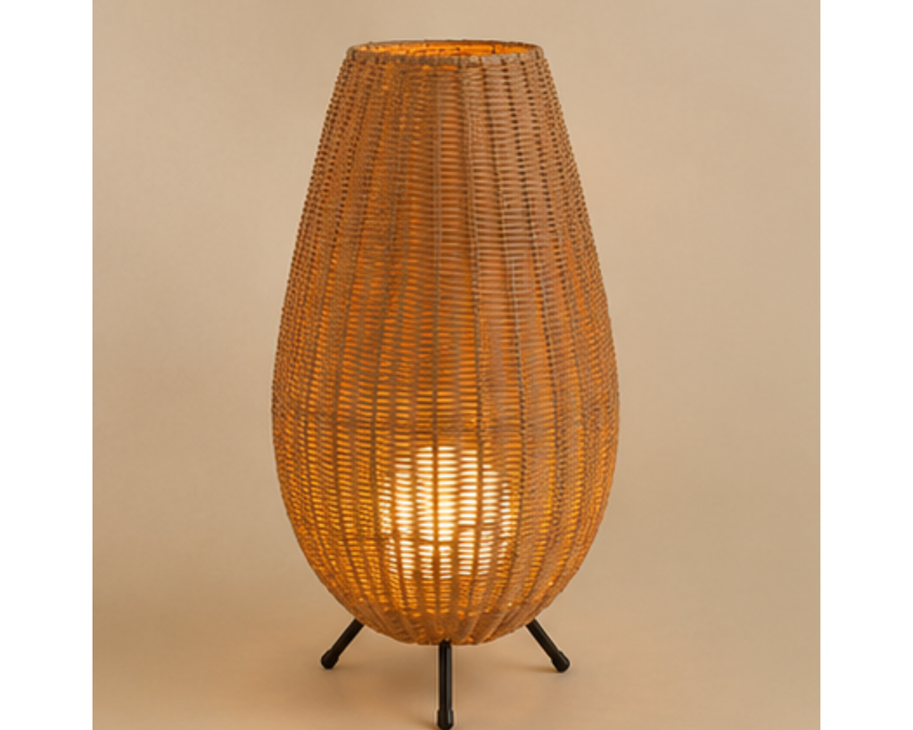 Lampe à poser en rotin tressé forme ovale | COSY
